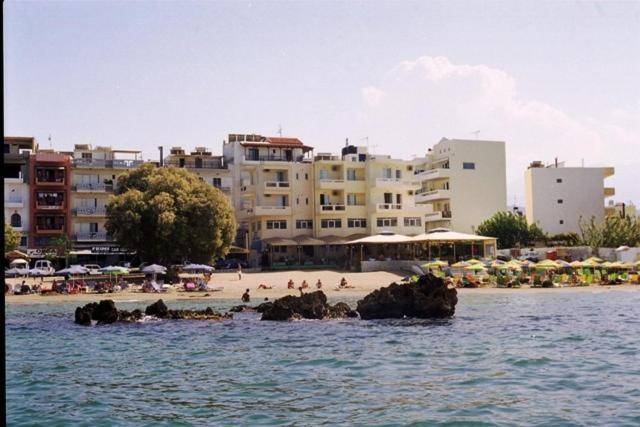 Nea Elena Apartments Chrissi Akti Chania Exterior foto